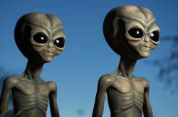 民调：近八成美国人相信外星人的存在 - 玛丽人