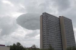 俄罗斯上空惊现“飞碟云” 外形与运动轨迹酷似UFO - 玛丽人