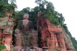 乐山大佛流泪之谜