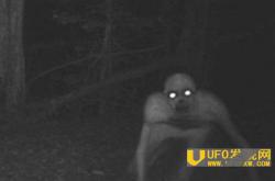 美国惊现无毛僵尸吓坏狩猎男子 类似人形双眼放光_灵异鬼话玛丽人