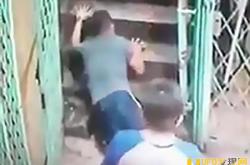 马来西亚沙巴州小镇有个“幽灵楼梯” 有人经过就会莫名其妙跌倒_灵异鬼话玛丽人