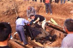 明代古墓女尸光鲜如人之谜：真相竟然是这样_灵异鬼话玛丽人