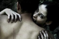 邪魅生物吸血鬼真的是不死之身吗？_灵异鬼话玛丽人