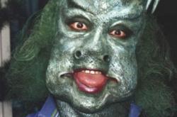 重庆红衣男孩事件：蛤蟆续命有何关系_灵异鬼话玛丽人