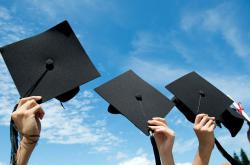 三本最低多少分能上，大概360-450分就能上 -宇宙探索发现