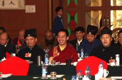 班禅和活佛有什么区别，主要有两大区别 -百科