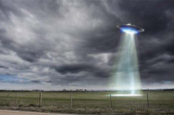 美国发生神秘UFO事件，不明飞行物坠毁现场曝光。