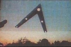 大规模UFO目击事件：菲尼克斯之光事件，全球最大规模目击事件