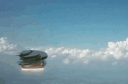 美航天局疑似拍到高维度空间UFO，会瞬间传送，消失于其它维度