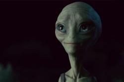 澳洲女子自称是半个外星人