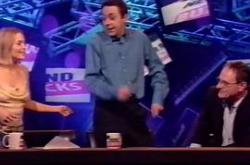 乐坛毒舌嗡嗡鸡 第八季MP4格式