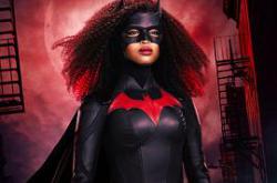 蝙蝠女侠第三季MP4格式