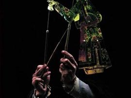 一个人的皮影戏