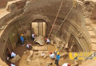 校园挖出千年古墓 女僵尸复活夜闯男生宿舍_灵异鬼话_UFO发现网