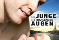 眼神阳光的男孩