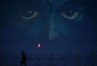 寻找长着獠牙和髭须的她