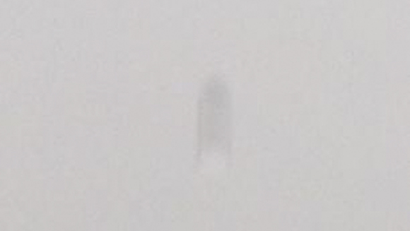 河南洛阳发现不明UFO拍摄者于2019年8月21日12时12分拍下UFO图片