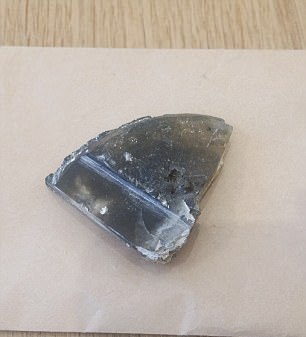 60年前的“飞碟”碎片重现英国 专家：热水缸做的