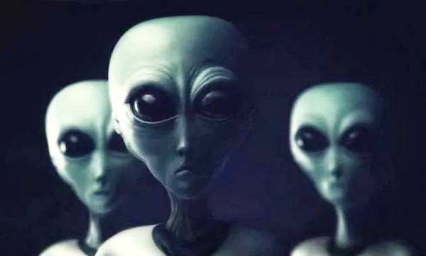 霍金声明外星人真的存在，人类不能轻易去接触