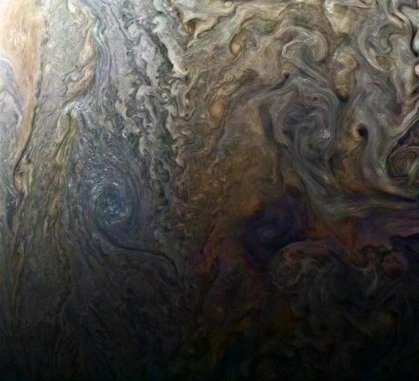 美国航天局NASA公布木星两极照 布满巨型风暴