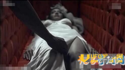 男子藏26具女尸当玩偶,尸体摆出各种造型疯狂猥亵!