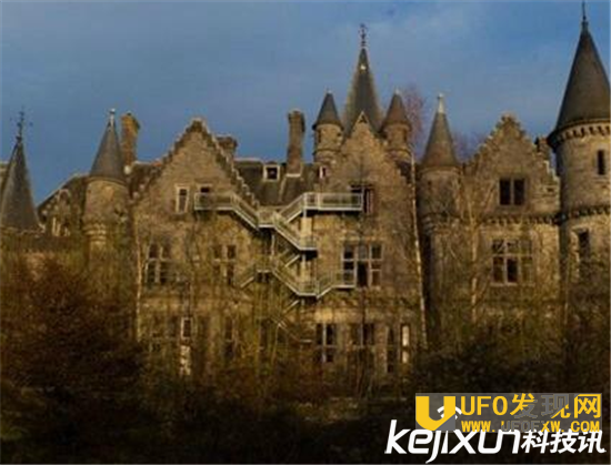 情侣旅店看到女鬼 盘点世界十大鬼屋吓死人