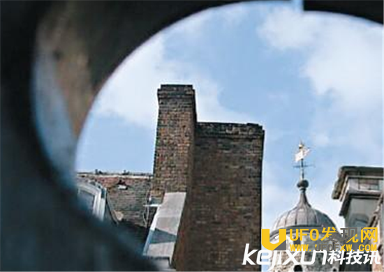 情侣旅店看到女鬼 盘点世界十大鬼屋吓死人